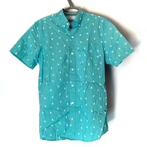 iZod Blue Turtle Button Down Men's Shirt Size Small